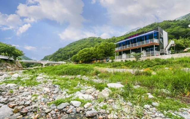 Yangsan Doyeon Valley Pension