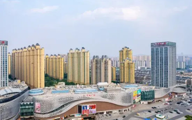 Elong R.YUN Hotel (Jinan Wanhong Plaza)