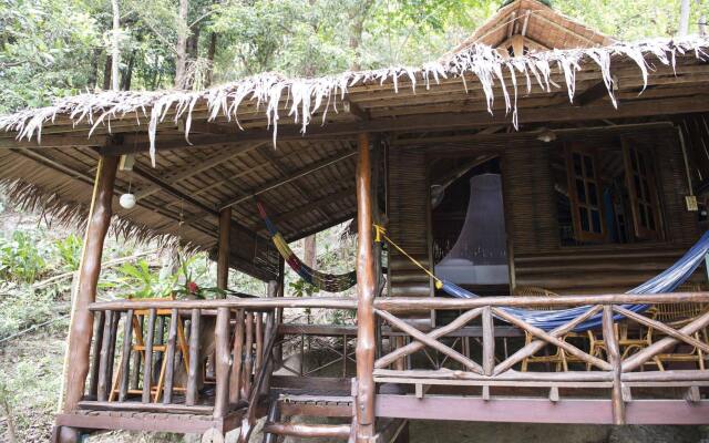 Sabai Corner Bungalows