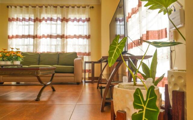 Charming Tagaytay Vacation Home