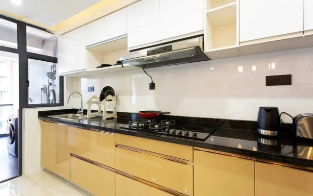 Stay.Plus Urban Oasis Apartment