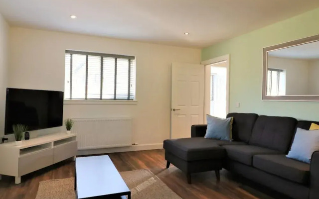 Railway House 5 bed - Maryhill
