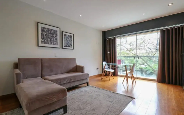w Elegant Loft Near Boardwalk in Barranco