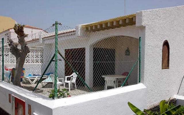 Beautiful Holiday Home in Adeje with Swimming Pool