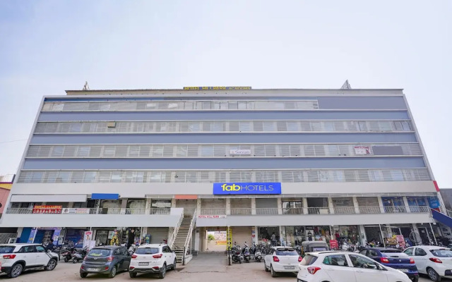 hotelImage