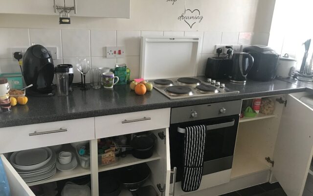 Impeccable Studio Apartment by the London Eye