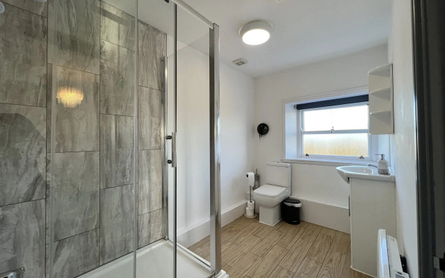 The Quayside Apartment Hotel