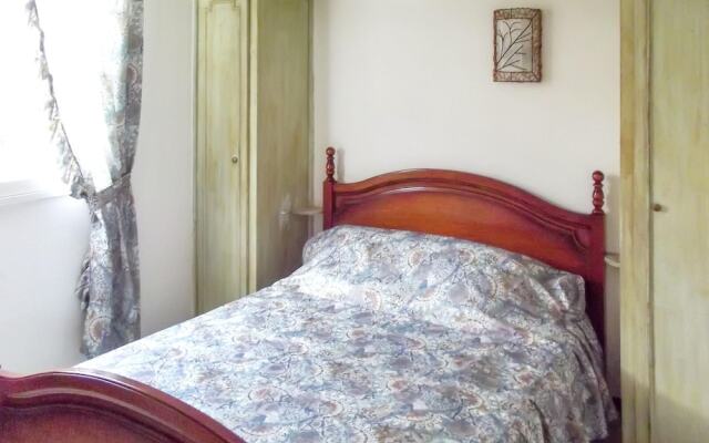 House With 2 Bedrooms in Frontignan, With Enclosed Garden and Wifi - 3