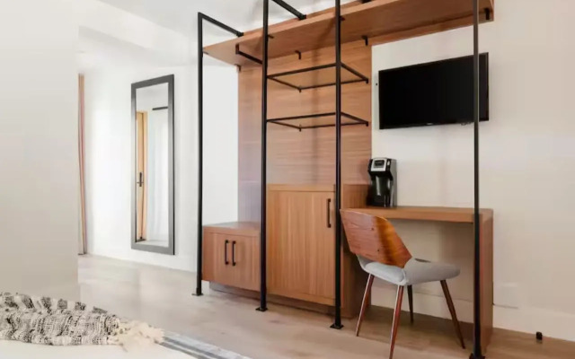 The Lum Hotel Los Angeles Stadium District