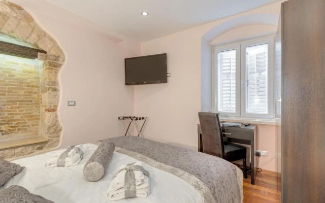 Palace Suites Heritage Hotel – Adults Only