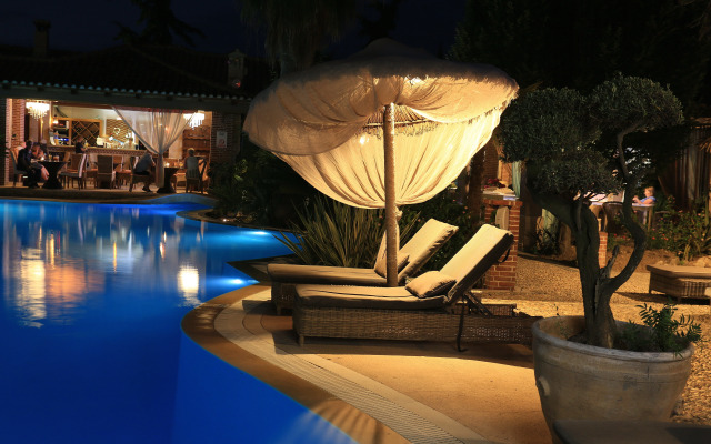 Achtis Boutique Hotel
