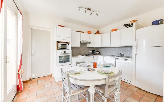 Les Impiniers Apartment 4