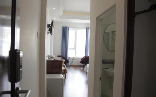 Anh Truc House - Near Front Beach