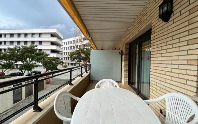 Apartamento en edi Paradise, con piscina y parking 141B - INMO22