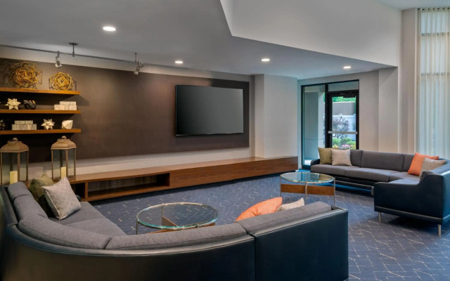 Courtyard By Marriott Danbury