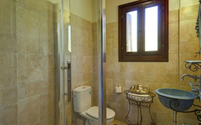 Adastra Ithaca Luxury Suites