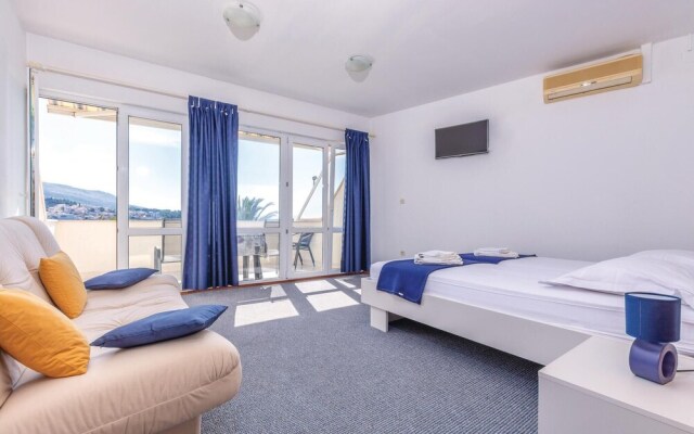 Beautiful Home in Stobrec With Wifi and 0 Bedrooms