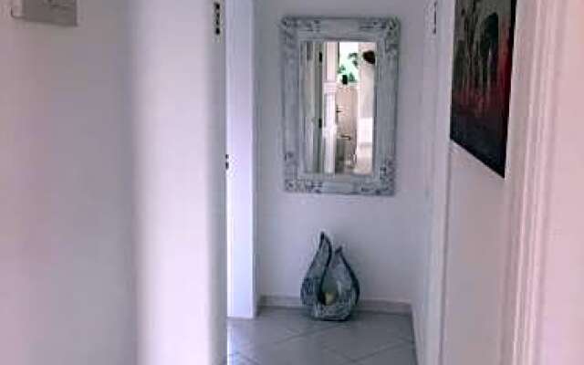 Casa Oléandro by Flo