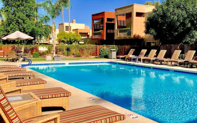 3600 Scottsdale - 2 Br Condo