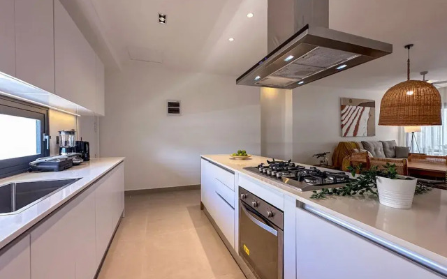 Luxury 2 Bedroom Apartment