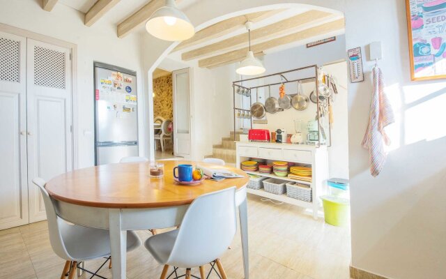 Pintor In Caimari With 3 Bedrooms And 2 Bathrooms