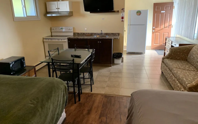 Sun Parlor Motel