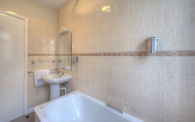 Kingstown Hotel by Greene King Inns