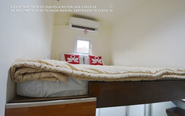 ZEN Rooms Basic Tanjung Duren Syariah