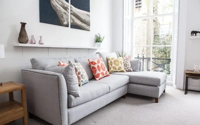 Beautiful 1 Bedroom Apartment in Kensington
