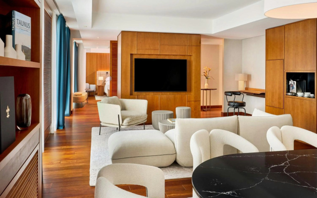 JW Marriott Hotel Frankfurt - Image 2