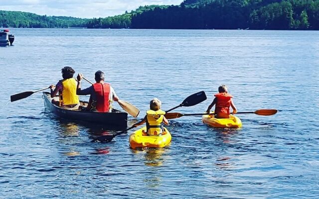 Oakview Lodge & Marina