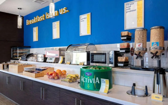Days Inn & Suites Yorkton