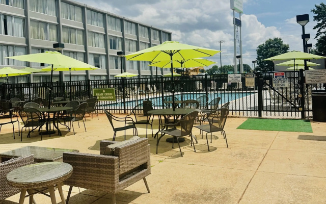 Wyndham Garden Greensboro