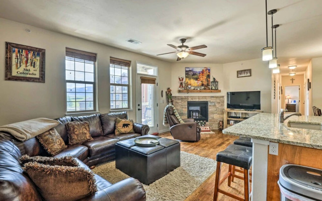 Balcony & Grill: Mtn-view Retreat in Granby!