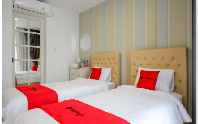 RedDoorz Plus @ Madukoro Raya Semarang