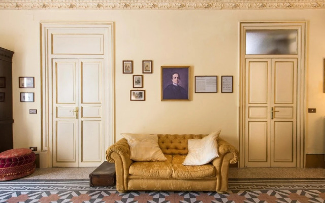Casa d Arte Ugdulena With Terrace and Pool
