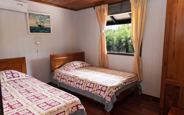 Moorea Golf Lodge