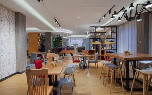 Campanile Hotel (Dongguan Dongcheng Wanda Plaza)