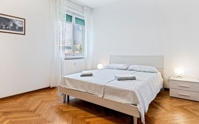 Graceful Holiday Home in Toscolano Maderno With Garden