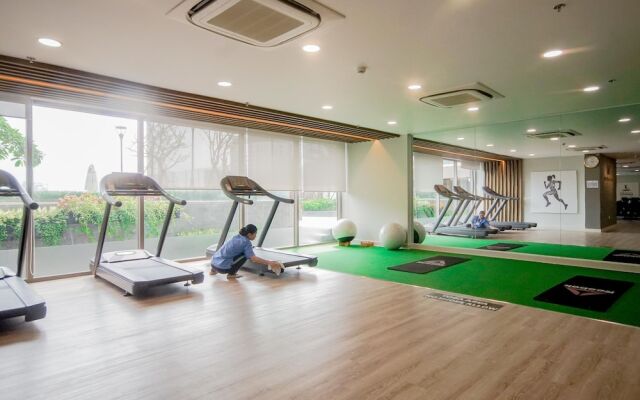 Ho Chi Minh Infinity Pool Apartment