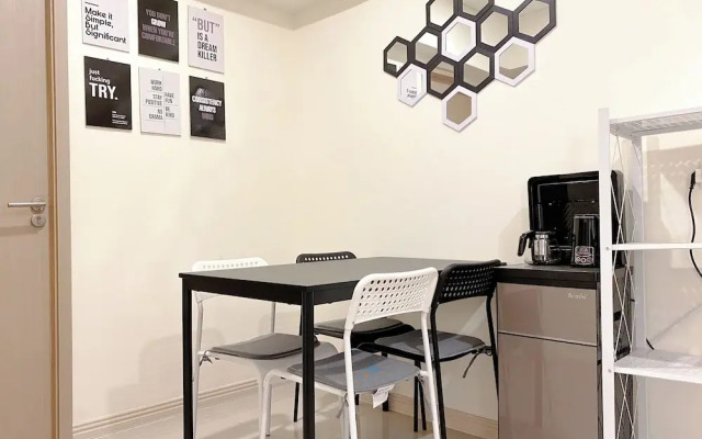 Homey 2Br At Meikarta Apartment