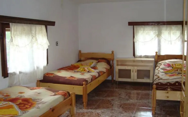 Kuma Lissa Guest House