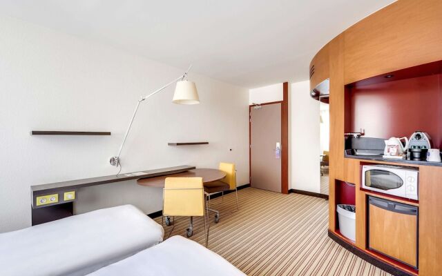 Novotel Suites Paris Nord 18ème