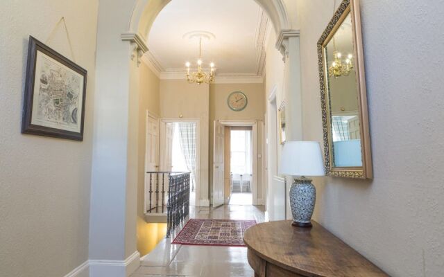 JOIVY Stylish Heart of Edinburgh Gem