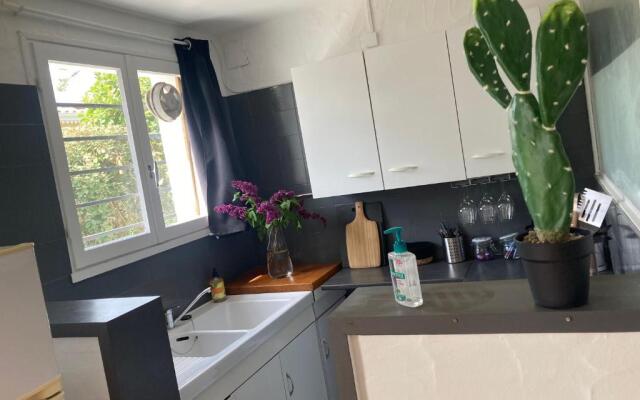 Studio avec grande terrasse et jardin privatif au Pyla