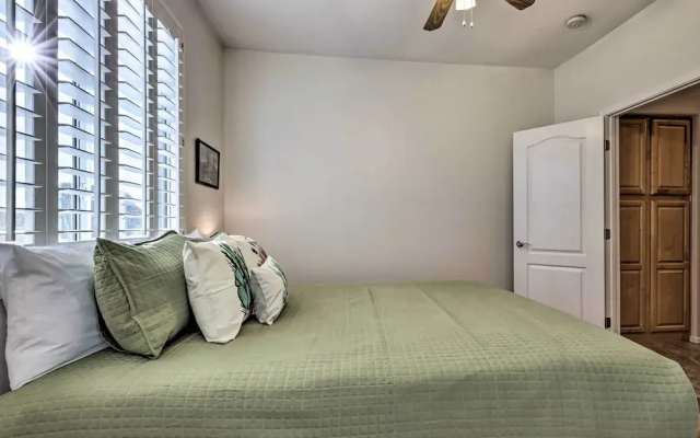 Heated Pool, Gas Grill & Yard: Phoenix Retreat!