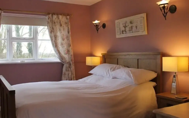The Swan Motel