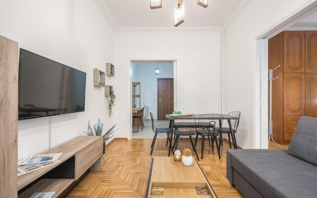 Athens Bright Suite by Cloudkeys