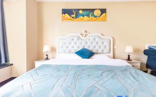Sea Dream Seaview Hotel (Zhongshan Square Venice Water City)