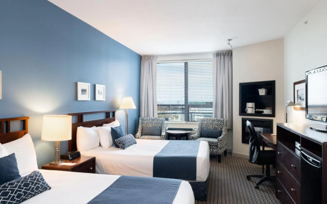 Ocean Promenade Hotel